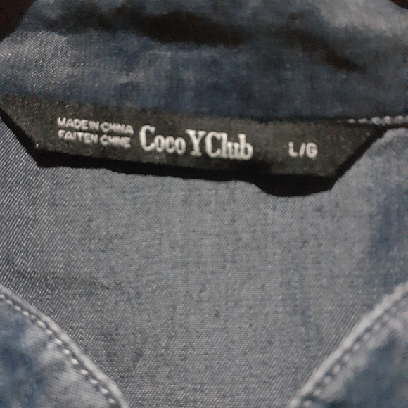 Coco Y Club CYC Women's Ruffle Tencel Top Blue Chambray Size Largr - Picture 4 of 5